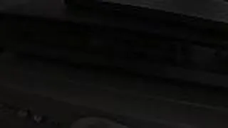 Rikki Raxx mit ihren super langen Nägel