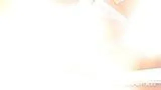 Lesben hinter dem tanona und ssa lecken sich die Ärsche und ficken sich mit dem Strapon